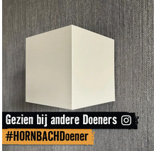 Quadratische weiße Wandleuchte