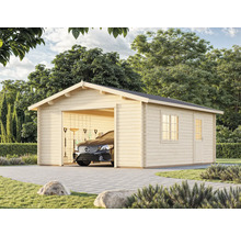 Garage en bois avec voiture, fenêtre et porte dans le jardin