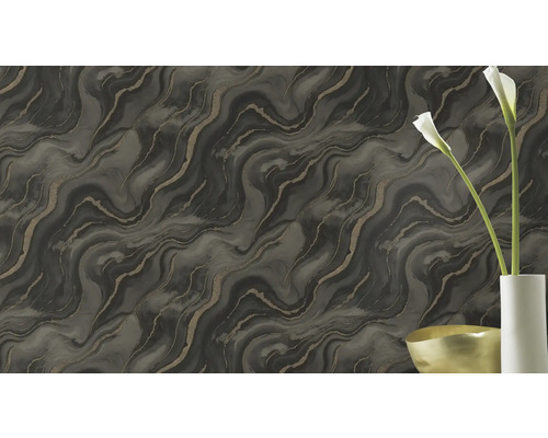 Tapete mit Marmormuster in Grau und Gold