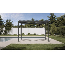 Pergola im Garten mit Pool