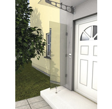 Hausfassade mit Türvordach aus Glas und einer weißen Haustür