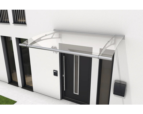 Vordach aus transparentem Material über einer Haustür.