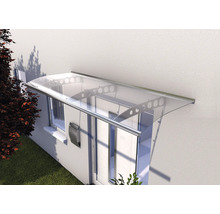 Auvent en métal et plastique transparent au-dessus d'une porte d'entrée