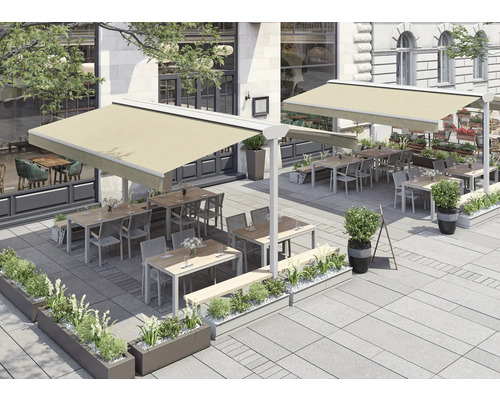 Terrasse de restaurant avec stores et sièges