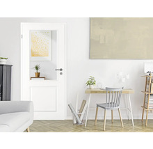 Scène d'intérieur avec porte intérieure blanche avec insert en verre