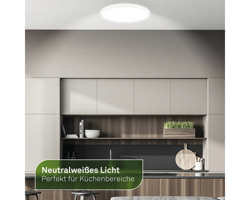 Runde Deckenleuchte in einer modernen Küche.