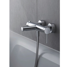 Aufputz-Badewannenarmatur aus Metall mit Schlauch