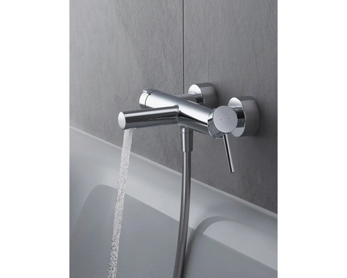 Wannenarmatur mit Wasserlauf