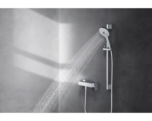 Ensemble de douche avec douchette à main, barre de douche et mitigeur thermostatique avec eau courante