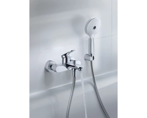 Aufputz-Badewannenarmatur mit Handbrause und Wasserauslauf