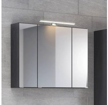 Armoire de toilette à trois portes avec éclairage LED supérieur et corps foncé sur un mur gris.
