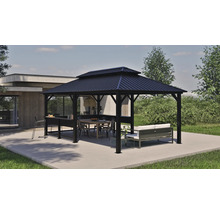 Pavillon mat Iessdësch a Sëtzgeleeënheet dobaussen