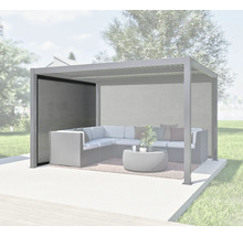 Pergola mit Outdoor-Lounge-Möbeln auf einer Terrasse