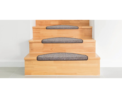 Treppe mit Stufenmatten aus Textil