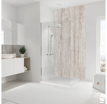 Helles Badezimmer mit Duschkabine, Waschbecken und Badteppich