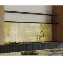 Scène de cuisine avec évier, plaque de cuisson et carreaux de mosaïque