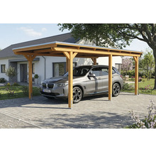Carport simple en bois avec voiture garée devant la maison