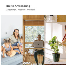 Weißer runder Smart Home Sensor in hellen Innenräumen: Wohnzimmer mit Familie, Schreibtisch mit Laptop und neben einer Zimmerpflanze.
