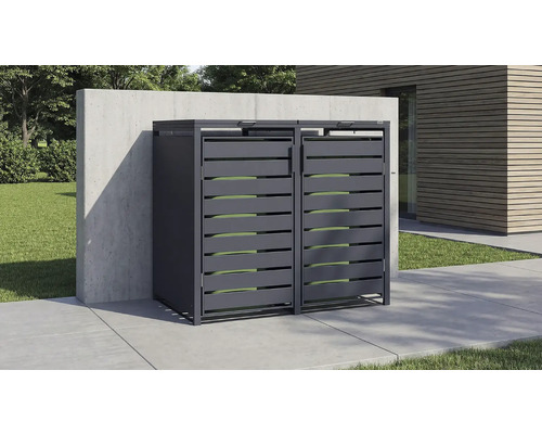 Doppel-Mülltonnenbox aus Metall mit horizontalen Lamellen auf einer modernen Terrasse vor einer Sichtbetonwand.