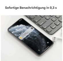 Sofortige Benachrichtigung in 0,3 Sekunden auf einem Smartphone mit einer Sicherheitsmeldung einer Überwachungskamera neben einer Tastatur.