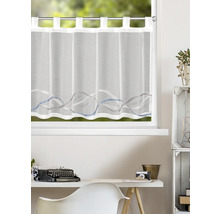 Rideau brise-bise transparent avec passants et motif de vagues en gris et bleu sur une fenêtre.