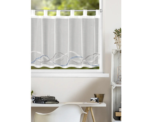 Rideau brise-bise transparent avec passants et motif de vagues en gris et bleu sur une fenêtre.