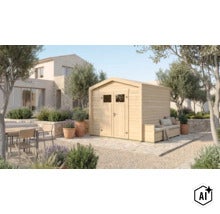 Abri de jardin en bois avec porte double et banc intégré dans un jardin bien entretenu devant une maison moderne. (Image AI modified or generated)