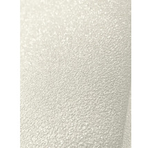 Gros plan d'un papier peint intissé structuré avec une surface granuleuse fine et des effets de paillettes.