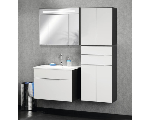 Ensemble de meubles de salle de bains moderne comprenant un meuble sous-vasque avec lavabo, une armoire de toilette éclairée et une colonne.