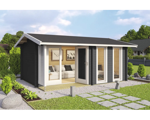 Abri de jardin moderne en bois avec grandes portes et fenêtres vitrées, toit à deux pans et intérieur lumineux dans un jardin aménagé.
