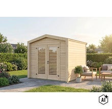 Un abri de jardin en bois clair avec un toit à deux pans et une double porte avec fenêtres à lamelles sur une terrasse dans un jardin. (Image AI modified or generated)