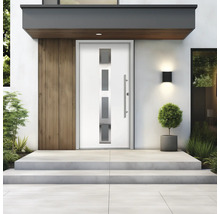Entrée moderne avec porte d'entrée blanche, insert en verre, escalier en béton, revêtement en bois et éclairage extérieur.