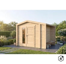 Abri de jardin en bois avec toit en pente et annexe latérale sur une terrasse dans un jardin. (Image AI modified or generated)