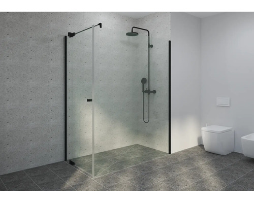 Modernes Bad mit begehbarer Dusche, Glaswänden und schwarzen Armaturen. Hellgraue Wandfliesen, dunkelgrauer Boden und weißes Hänge-WC.