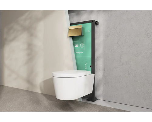 WC suspendu en céramique avec bâti-support pour installation en applique et plaque de déclenchement dorée.