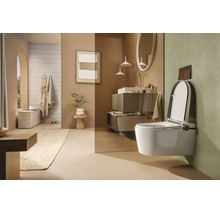 Salle de bains moderne et lumineuse avec toilettes suspendues, lavabo avec meuble et design minimaliste.
