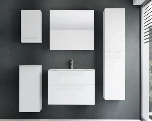 Fünfteiliges Badezimmermöbel-Set bestehend aus Waschtisch, Spiegelschrank, Hochschrank und zwei Seitenschränken für die Wandmontage.