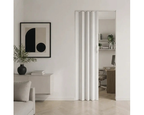 Porte accordéon dans une pièce moderne et lumineuse servant de cloison entre le salon et le bureau.