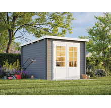 Abri de jardin moderne en bois avec toit en pente et double porte vitrée sur une pelouse dans un jardin.