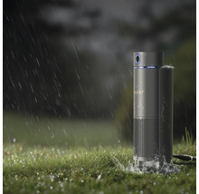 Appareil extérieur cylindrique étanche sur une pelouse sous la pluie avec le logo Viper.