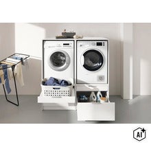 Meuble modulaire pour lave-linge et sèche-linge avec tablette coulissante pour panier à linge et tiroirs de rangement. (Image AI modified or generated)