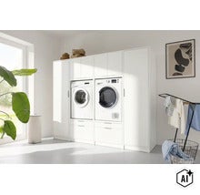 Armoire de buanderie modulaire pour lave-linge et sèche-linge dans une buanderie lumineuse et moderne. (Image AI modified or generated)