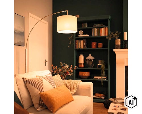 Lampadaire moderne avec abat-jour en tissu à côté d'un canapé dans un salon confortable avec une étagère sombre et une cheminée. (Image AI modified or generated)