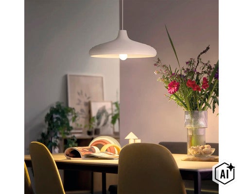 Lampe suspendue moderne au-dessus d une table à manger avec un bouquet de fleurs et de la décoration en arrière-plan dans un espace lumineux. (Image AI modified or generated)