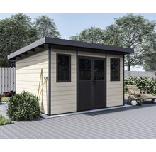Abri de jardin moderne en bois avec toit en pente, double porte et fenêtres sur une terrasse dans un jardin.