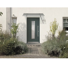 Porte d entree moderne avec insert en verre et auvent sur une façade de maison blanche avec jardin de devant.