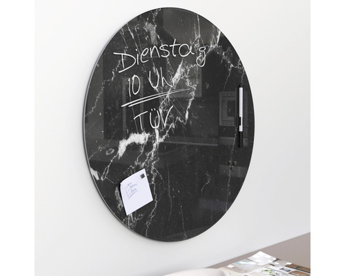 Tableau magnétique rond en verre avec aspect marbre, inscription au stylo