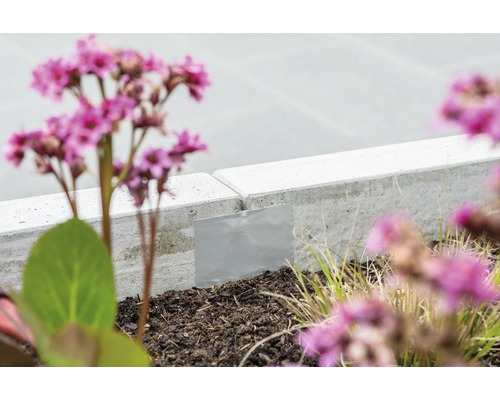 Garten mit Rasenkante und Beetbegrenzung