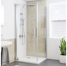 Eckdusche mit Duschkopf und Handbrause im Badezimmer
