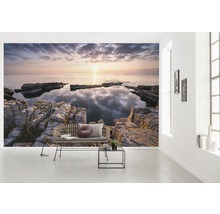 Papier peint photo avec motif de côte rocheuse dans une pièce lumineuse